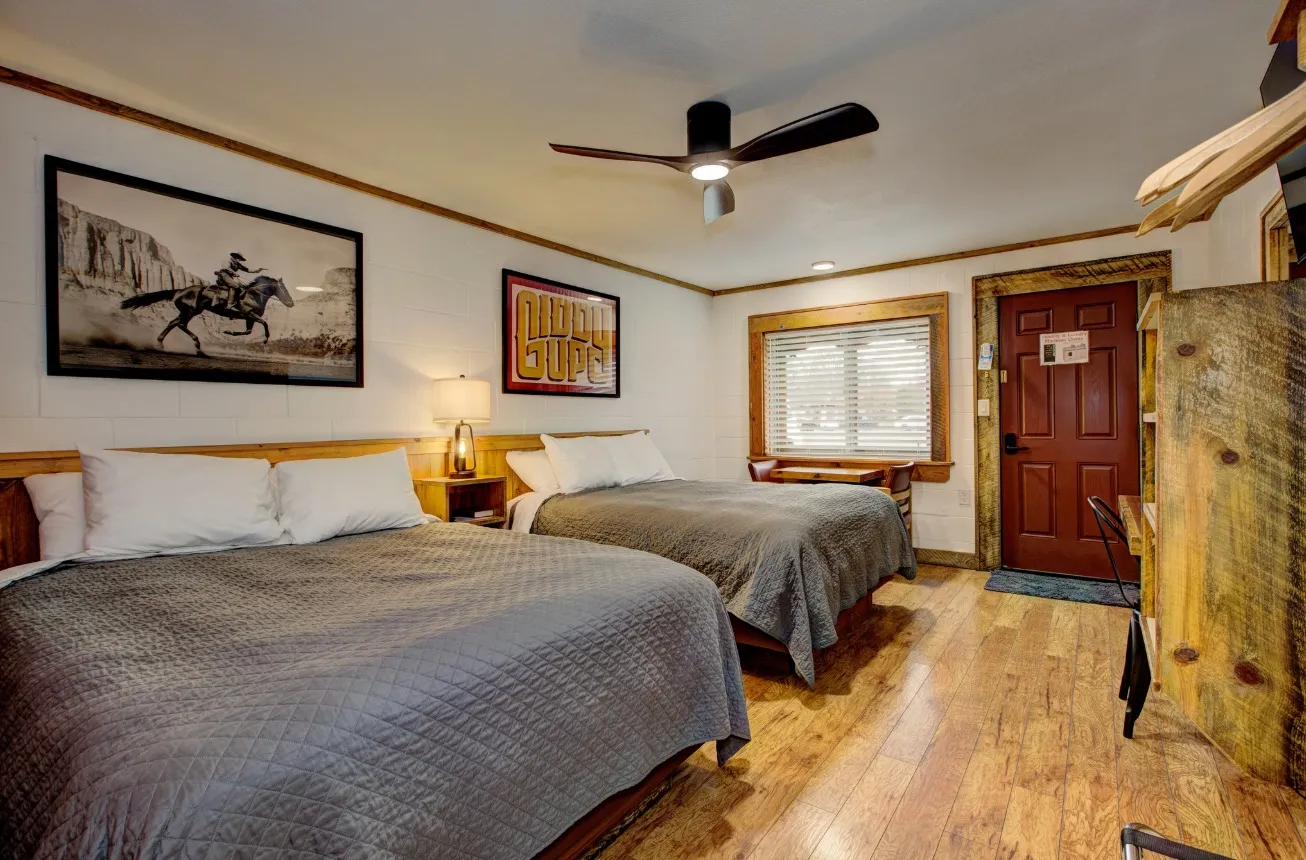 Double Queen Room